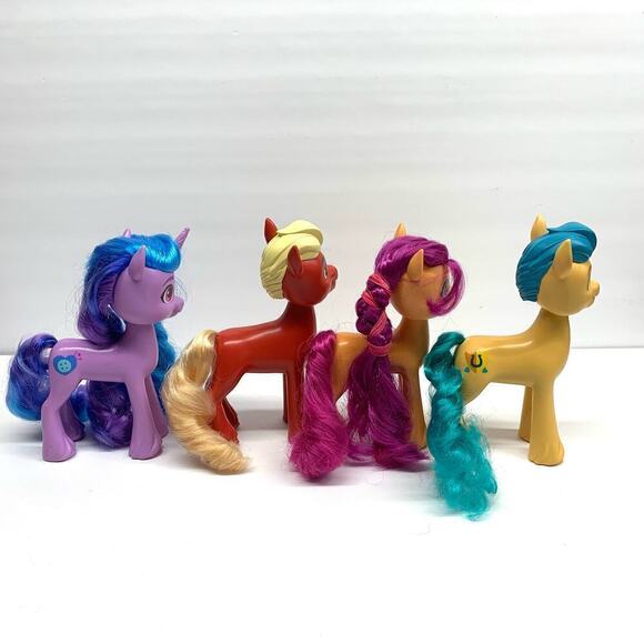 Hasbro My Little Pony 2021 Lot of Four (4) Ponies Brushable Mane 6” Vinyl Dolls - Picture 4 of 11